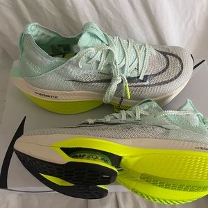 Nike ZoomX Vaporfly Next% 2 Women's Road Racing Shoes
